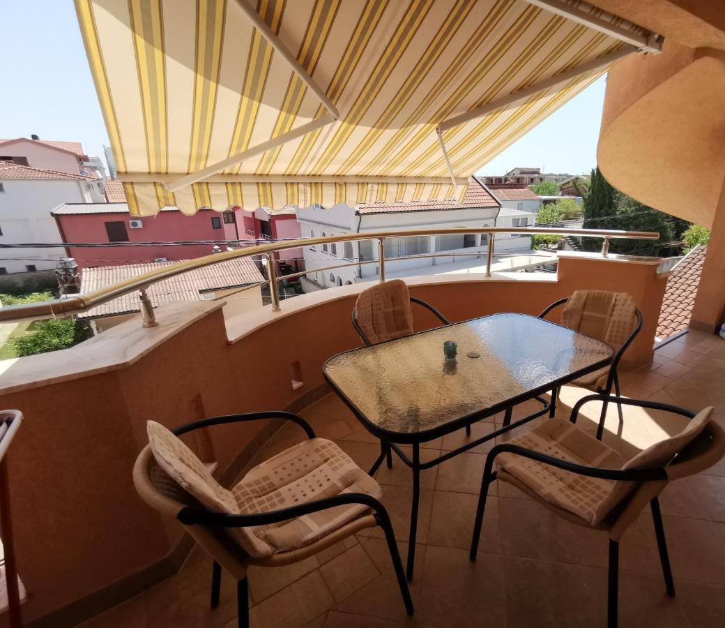Apartments Montenegrina Ulcinj Exterior photo