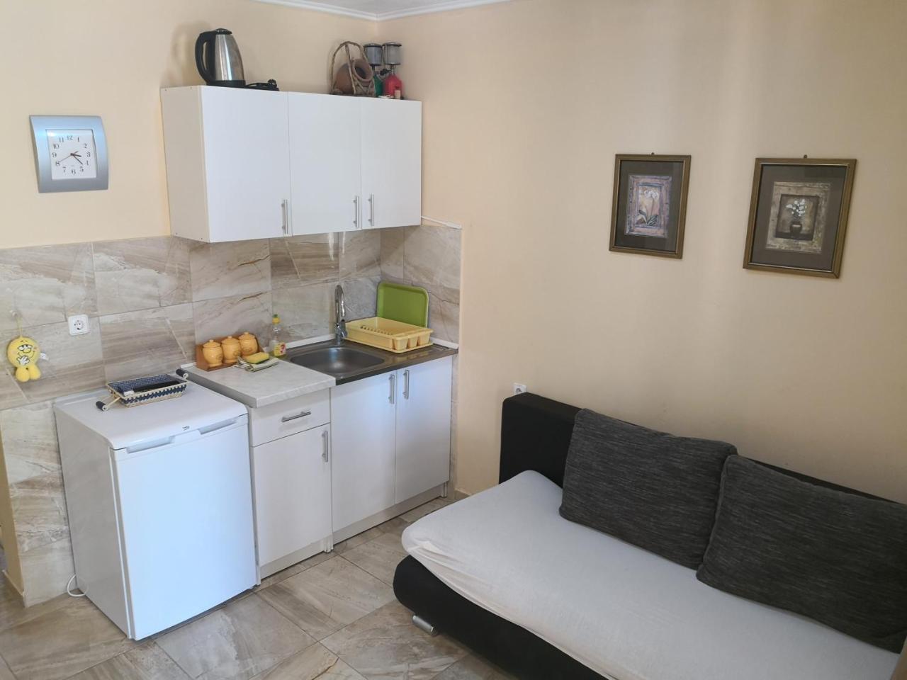 Apartments Montenegrina Ulcinj Exterior photo