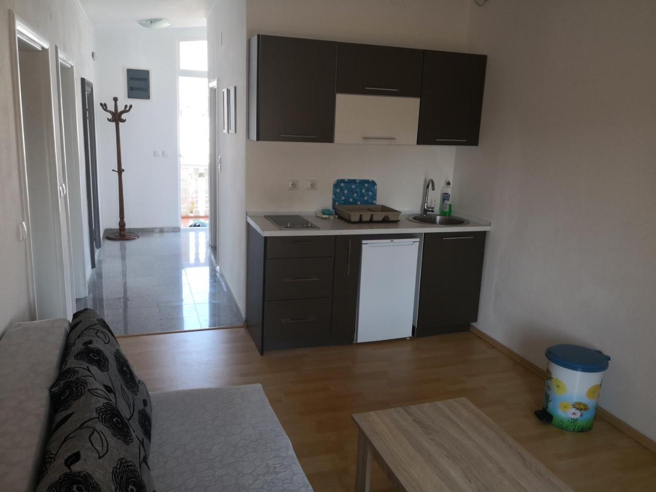 Apartments Montenegrina Ulcinj Exterior photo